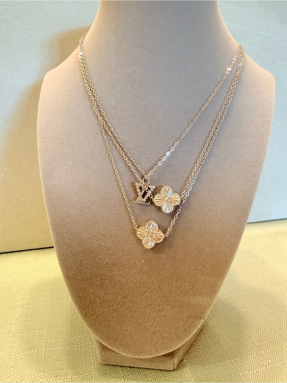 Fashion Rose silver Layered Floral Necklace